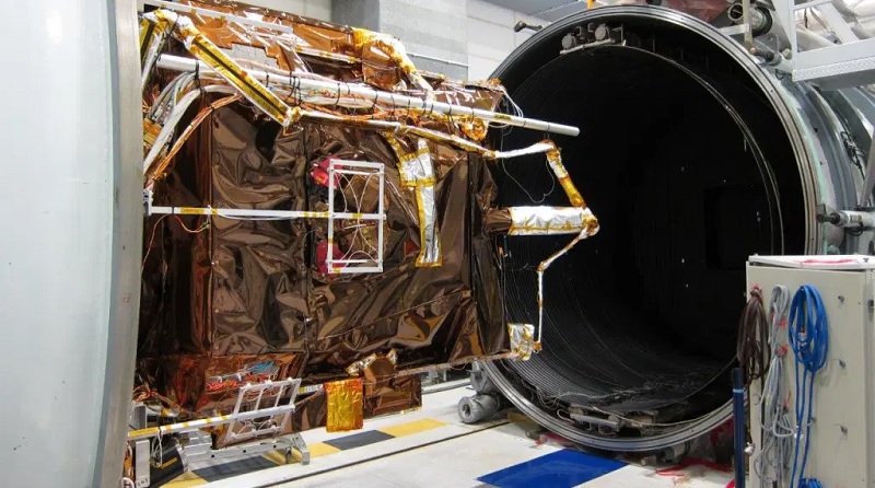 Airbus Satellite Pléiades Neo starts T-Vac test