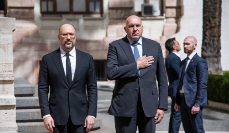 Ministro della Difesa, Guido Crosetto e Primo Ministro Ucraina, Denys Shmyhal - Spazio-News Magazine