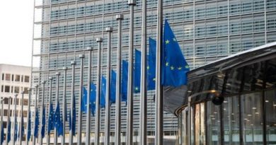 LUCE VERDE UE ALLA RIFORMA DEI FONDI DI COESIONE E SOCIALI Palazzo Parlamento UE 2 - Spazio-News Magazine
